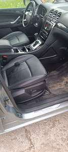 Ford galaxy 2011 (2 foto / 6)