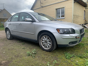 VOLVO S40 AUTOMAT 2004 (4 foto / 5)