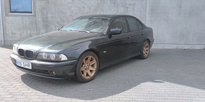 BMW 530d (3 фото из 8)