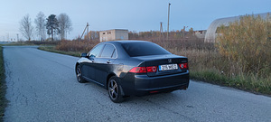 Honda Accord 2.0 114kW (2 foto / 10)