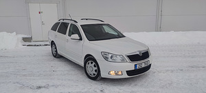 Skoda Octavia 2.0 103kW (11 foto / 11)
