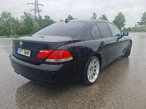 BMW 730D 2007 (4 foto / 13)