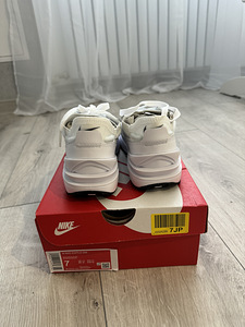Nike 38 (3 фото из 4)