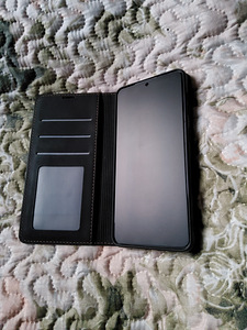 Samsung Galaxy S21 5G 256Gb (2 foto / 3)