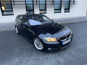 BMW 330d LCI 2009 (2 foto / 2)