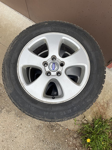 Volvo - valuveljed talverehvidega, 205/60/16 (2 foto / 4)