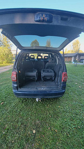 VW Sharan (10 фото из 12)