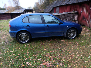 Seat leon (11 foto / 12)