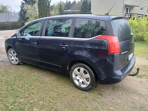 Peugeot 5008 (2 foto / 10)
