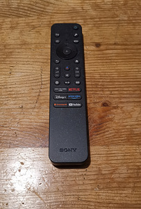 Teleripult Sony RMF-TX820U (1 foto / 3)
