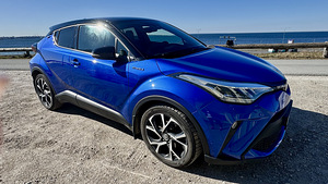 2022 Toyota CH-R (11 foto / 14)