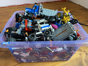 Suurem hulk Legosid poisile (2 foto / 3)