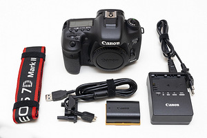 Peegelkaamera Canon EOS 7D Mark II (8 foto / 9)