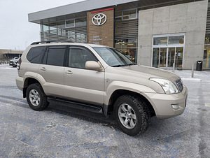 Toyota Land Cruiser (1 foto / 12)
