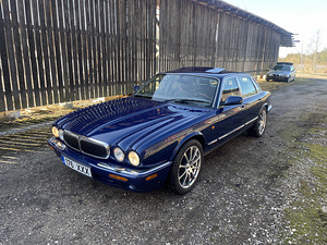 M:jaguar xj8 v8 209kw (2 foto / 5)