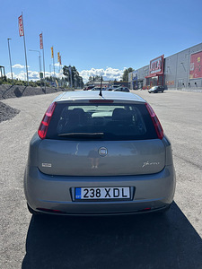 Продается Fiat Punto (4 фото из 7)