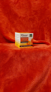 Valgendav kreem C-vitamiiniga (5 foto / 5)