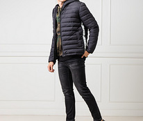 Мужская куртка Calvin Klein, размер XL.