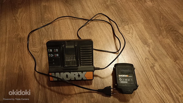 Аккумулятор и зарядка инструмента WORX (фото #3)