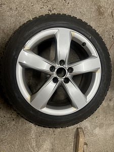 Audi veljed + talverehvid 5x112 R18 (2 foto / 6)