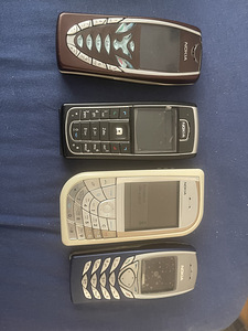 Müün isiklikust kollektsioonist telefone, peaaegu kõik tööta (1 foto / 5)