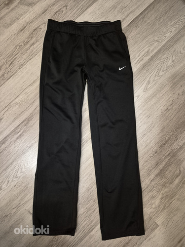 Nike, suurus S
