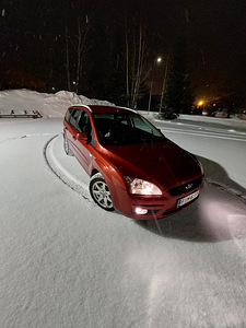 Ford Focus 1.8D 2008 (4 foto / 10)