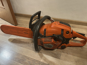Husqvarna kettsaag (1 foto / 2)