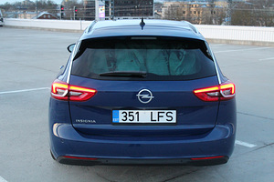 Opel Insignia Sports Tourer 2.0 125kW (6 foto / 14)