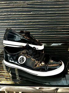 Armani Jeans naiste tossud suuruses 39 (1 foto / 2)