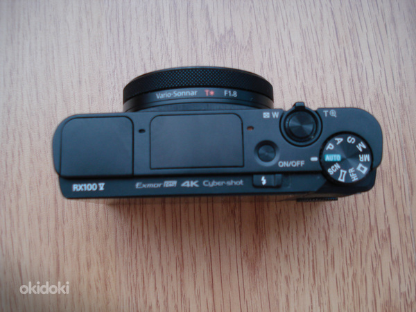 Фотоаппарат Sony RX100 V (фото #2)