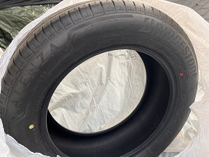 Bridgestone Alenza (2 фото из 5)