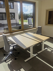 Mööbli kokkupanek (3 foto / 4)