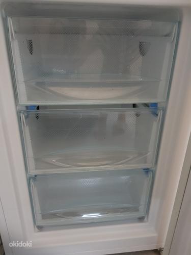Холодильник Liebherr (181 см) (фото #2)