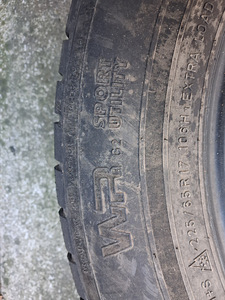 225/65/17 nokian (6 foto / 6)