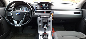 Volvo S80 2,4 D5 4WD (7 foto / 14)