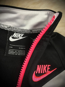 Новый костюм для девочки Nike 74-80. (2 фото из 3)
