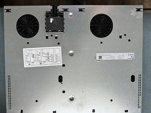 Induktsioonpliidiplaat Elektrolux (1 foto / 4)