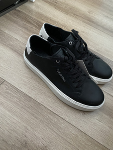 Uued Calvin Klein meeste ketsid,43 suurus (2 foto / 3)