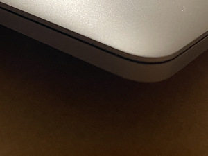 Apple MacBook Pro 15" (6 foto / 6)