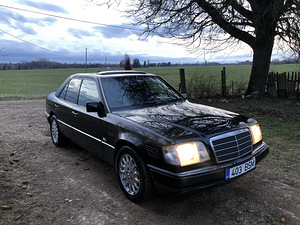 Мерседес Бенц W124 OM605 (6 фото из 11)