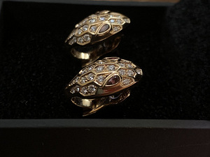 Serpenti Seduttori earrings in rose gold with rubellite eyes (7 foto / 10)