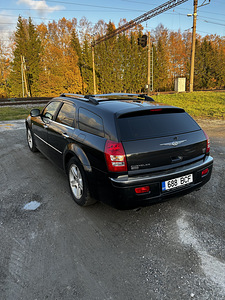 ПРОДАЕТСЯ CHRYSLER 300C (3 фото из 7)