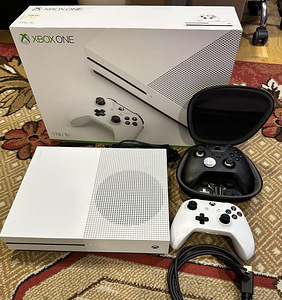 Xbox One S 1TB (1 foto / 2)