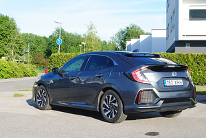 Honda Civic Elegance Navi Sensing 1.0 Turbo 93kW (15 foto / 15)