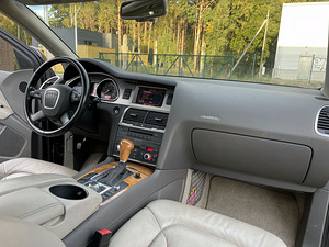 Audi Q7 4.2 tfsi 257 kw Quattro (8 foto / 13)