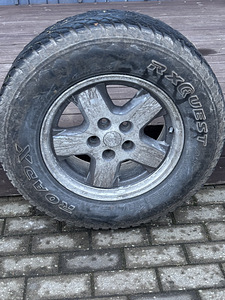 Шины A/T 235/70/16 roadx (3 фото из 3)