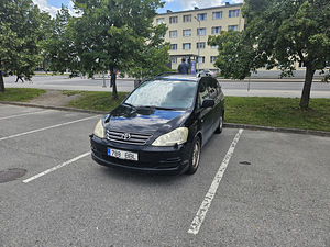 TOYOTA Avensis Verso 2005 (1 foto / 6)