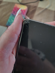 Samsung Galaxy S10+ (2 foto / 3)
