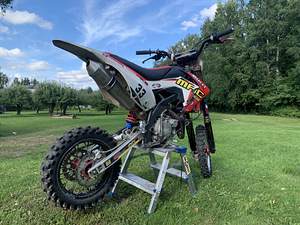Bucci Moto 170cc pit bike (4 foto / 4)